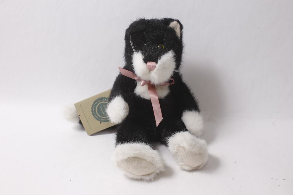 Boyds Socks Grimilkin Cat Plush Black and White w Tag ~ 260907-WH 1136